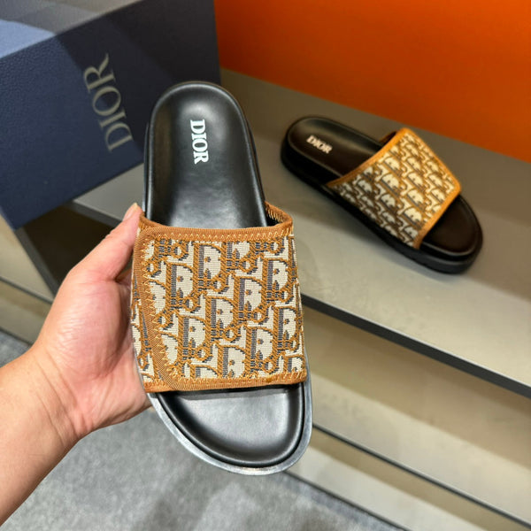 CD VELCRO STRAP SLIPPER AMBER JACQUARD
