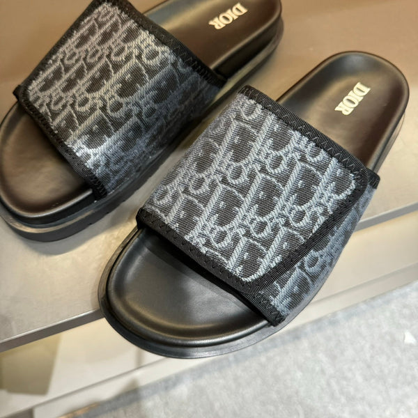 CIABATTA CON CINTURINO IN VELCRO CD COLOR PIOMBO JACQUARD