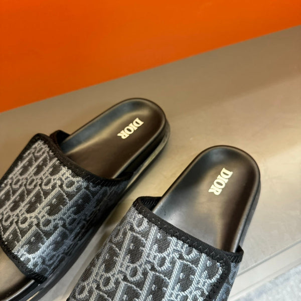 CIABATTA CON CINTURINO IN VELCRO CD COLOR PIOMBO JACQUARD