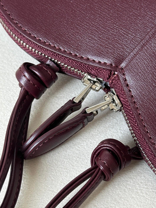 LE COEUR BAG 21 IN BURGUNDY RED CALFSKIN
