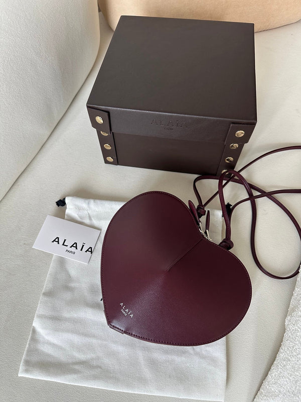 LE COEUR BAG 21 IN BURGUNDY RED CALFSKIN