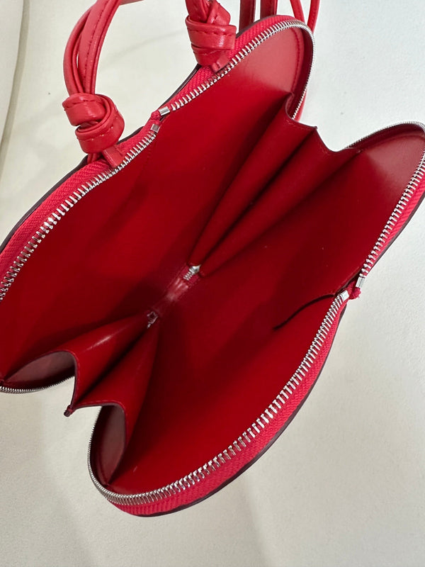 LE COEUR BAG 21 IN CRIMSON RED CALFSKIN