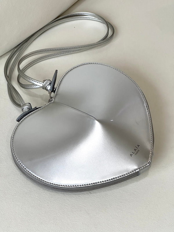 LE COEUR BAG 21 IN SILVER SHINY CALFSKIN