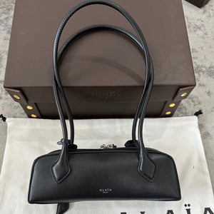 LE TECKEL SMALL BAG 27 IN BLACK GOATSKIN