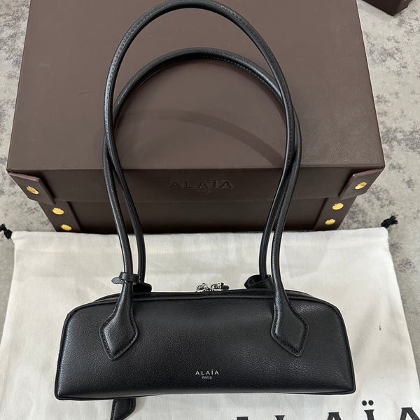 LE TECKEL SMALL BAG 27 IN BLACK GOATSKIN