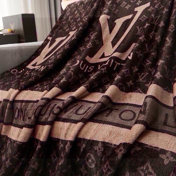 BLANKET IN CHOCOLATE BROWN MONOGRAM LAMB FUR 423068