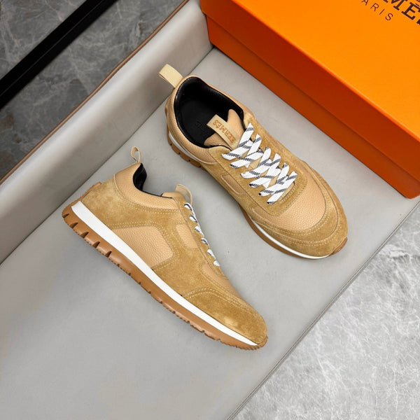 Sneaker da uomo HM in pelle di vitello scamosciata beige 602058
