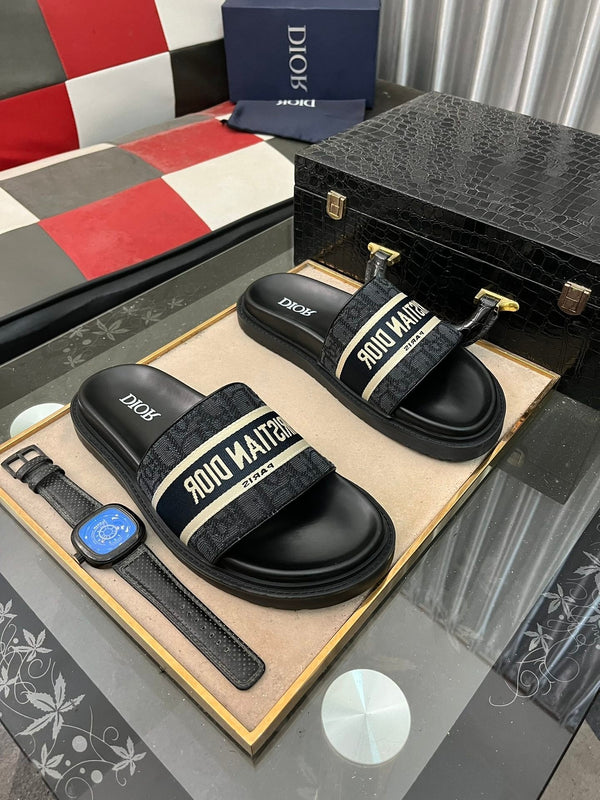 CD SLIDE LETTER SLIPPER BLACK CALFSKIN