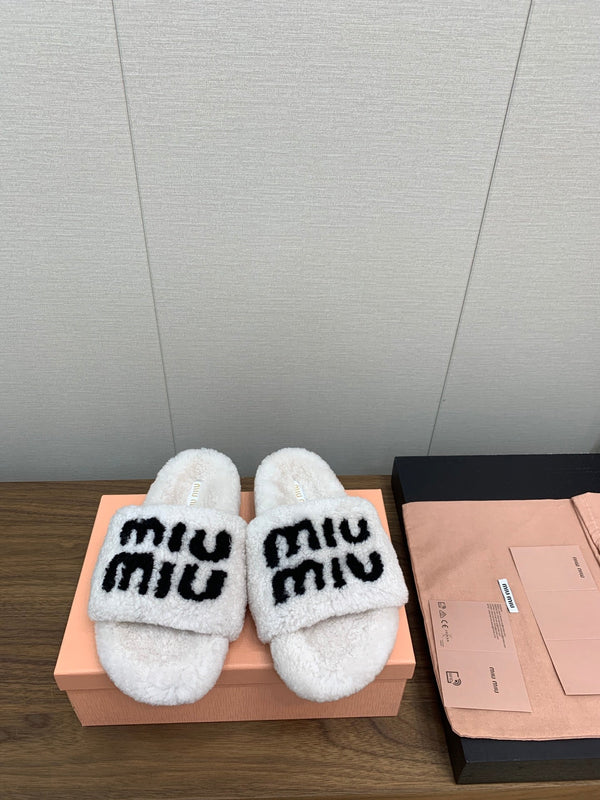 Miu slippers White With Black Text Pure Wool