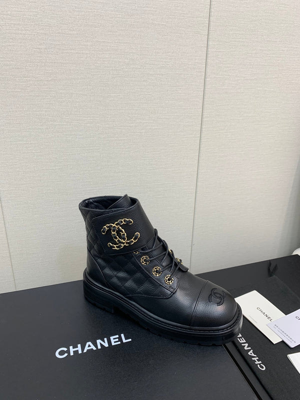 CC Ankle Boots Black Quilted Cowhide