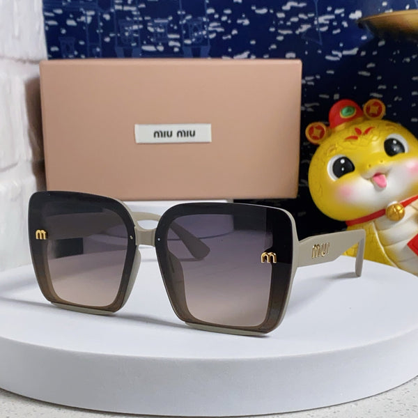 LUNETTES DE SOLEIL CARRÉES RUNWAY 563196 EN ACÉTATE BEIGE