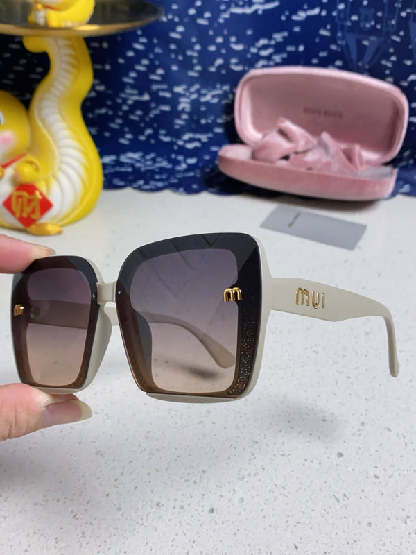 LUNETTES DE SOLEIL CARRÉES RUNWAY 563196 EN ACÉTATE BEIGE
