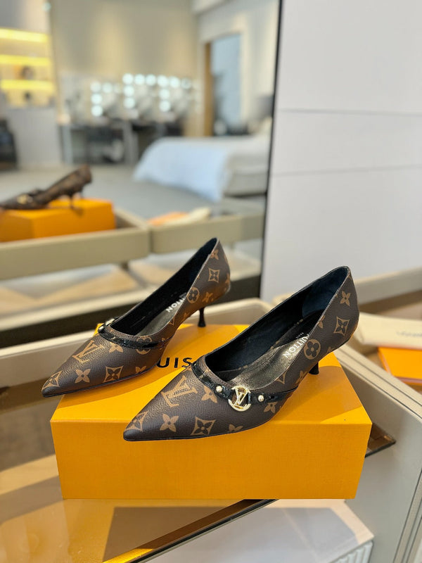 6AM 5,5 cm Scarpe con tacco in tela monogramma marrone e pelle verniciata 241203