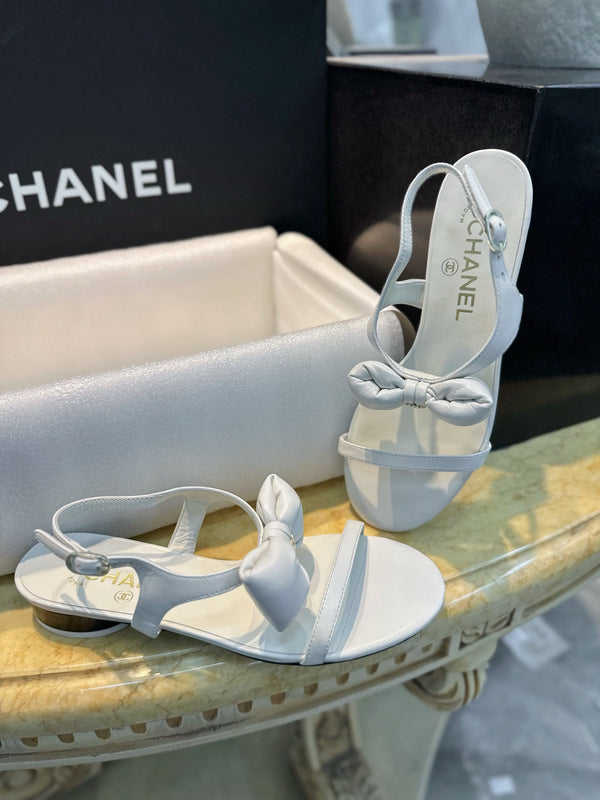 CC 26s Bow Block Flat Sandals White Leather 964833