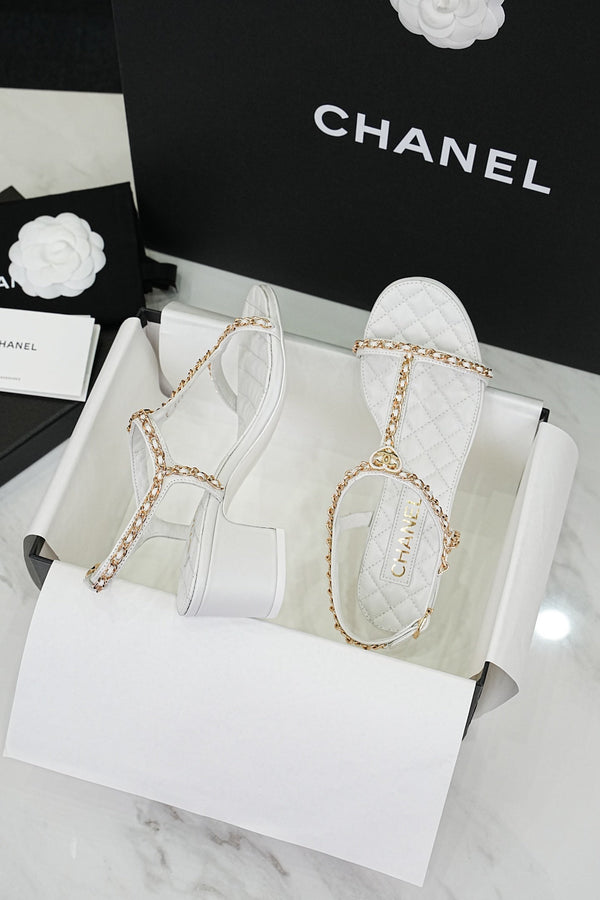 CC 26s Heart CC T-Strap Sandals White Quilted Leather 964934