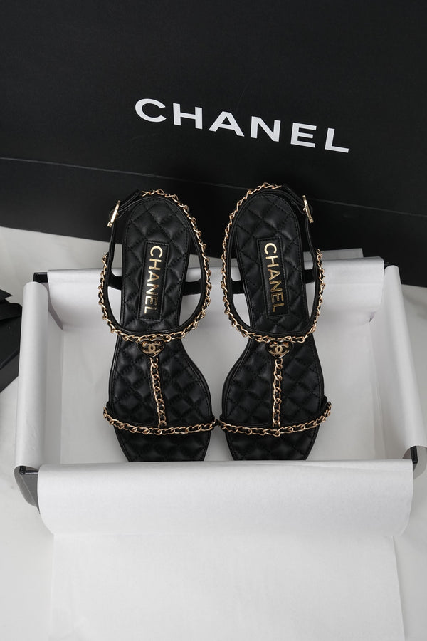 CC 26s Heart CC T-Strap Sandals Black Quilted Leather 964932