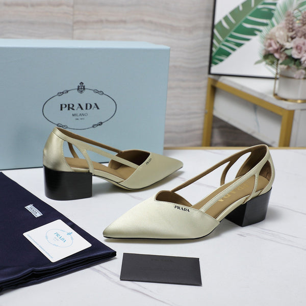 Décolleté Prada Cutout Satin con punta a punta 50 mm in raso bianco sporco 456275