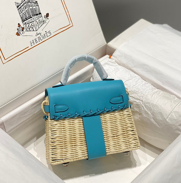 HM KELLY 22 PICNIC SKY BAMBÙ E RATTAN