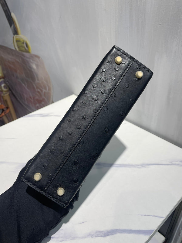 Hermes Kelly 19 Sellier Black Ostrich Leather Bag GHW (need 25 day to produce) 270332