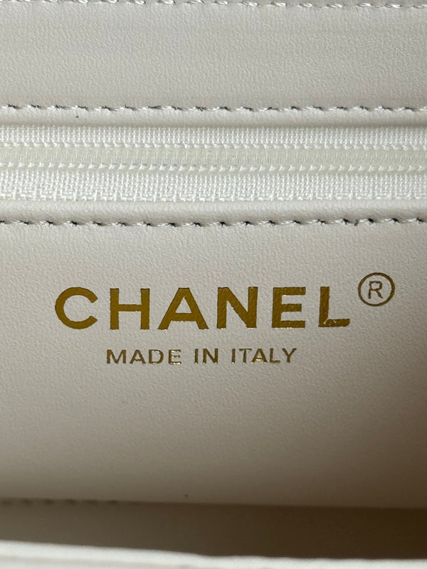 cc 24a nano 19cm borsa shopper kelly in pelle di agnello bianco pastello