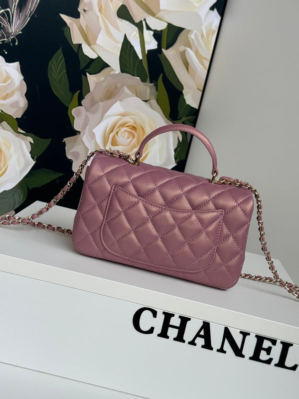 Borsa mini con patta 24c 20 cm con manico superiore in pelle di vitello rosa viola