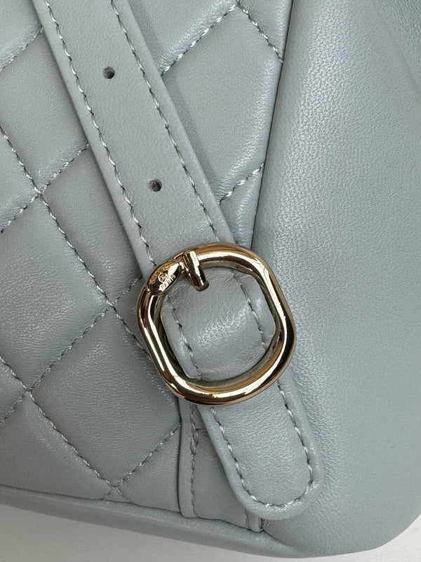 zaino duma 18cm pelle di agnello blu turchese hardware oro chiaro