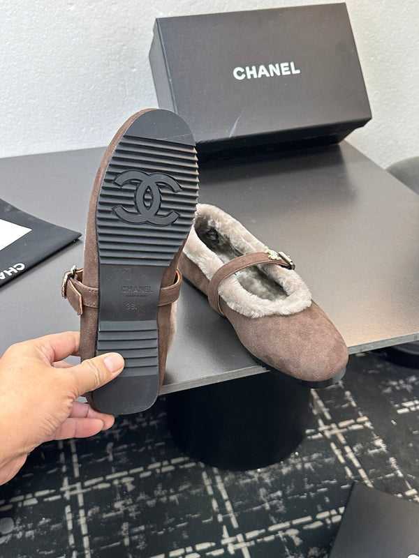 CC 2025 Puffer Ballet Flat With Strap Dark Coffee Sheepskin Fur 529345