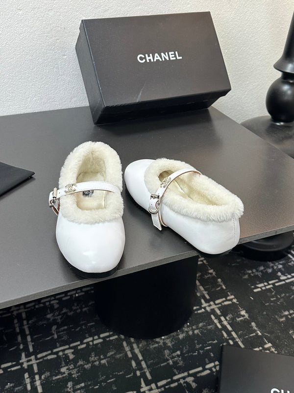 CC 2025 Puffer Ballet Flat With Strap White Sheepskin Fur 529347