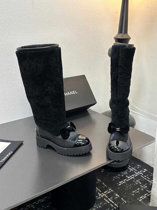 CC Coco Neige 2025/26 High Boots Black Shearling Lambskin Patent Leather 529339