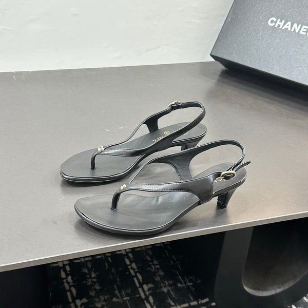 CC 26s Thong Sandals High Heel Black Sheepskin 832547