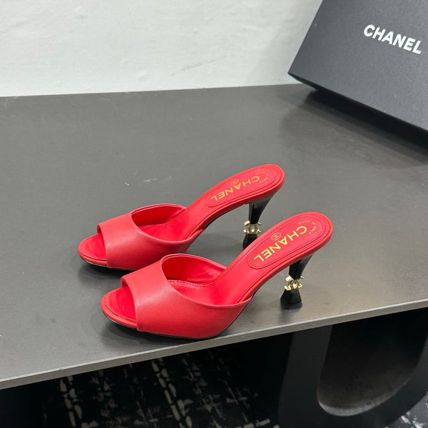 CC 26s Sandal Red Sheepskin 832568