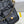 PICCOLA BORSA HOBO POSTINO HIPPIE 25 IN PELLE DI VITELLO NERA E FERRAMENTA ORO 