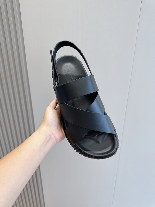 Sandali elettrici da uomo HM in pelle di vitello nera 547685