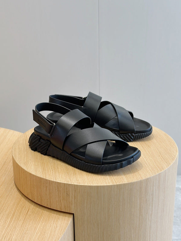 Sandali elettrici da uomo HM in pelle di vitello nera 547685