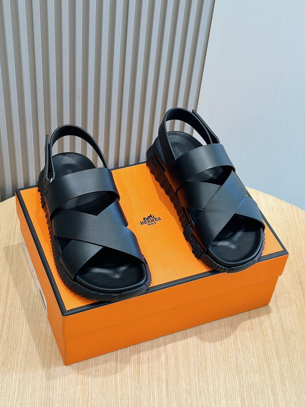Sandali elettrici da uomo HM in pelle di vitello nera 547685