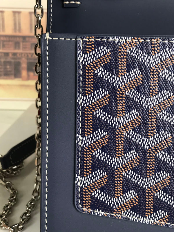 BORSA DUCHESSE MARIE-CAROLINE 25 IN TELA GOYARDINE BLU NAVY E PELLE DI VITELLO LISCIA