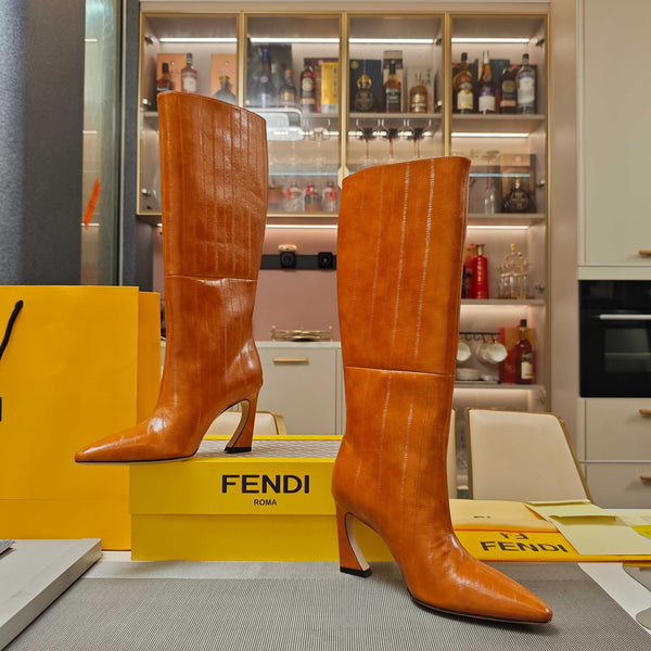 Fendi 25ss high-heeled boots caramel brown sheepskin 502720