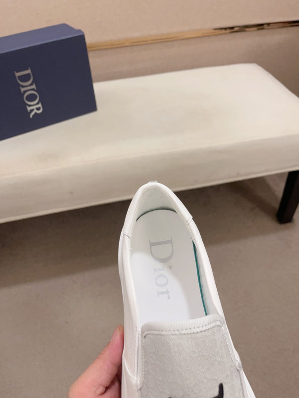 CD B23 SLIP ON WHITE CALFSKIN AND JACQUARD