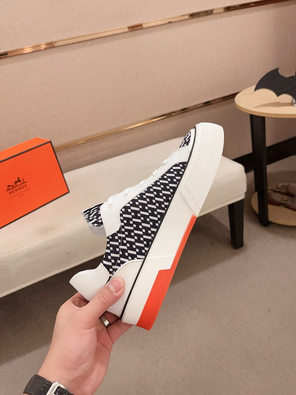 HM DAY SNEAKER BLACK AND WHITE FABRIC