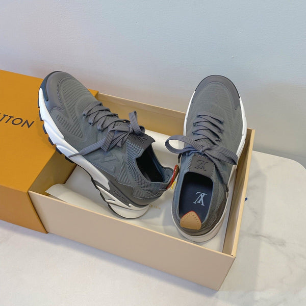 LV Runner Tatic Sneaker Grey Frabic 500225