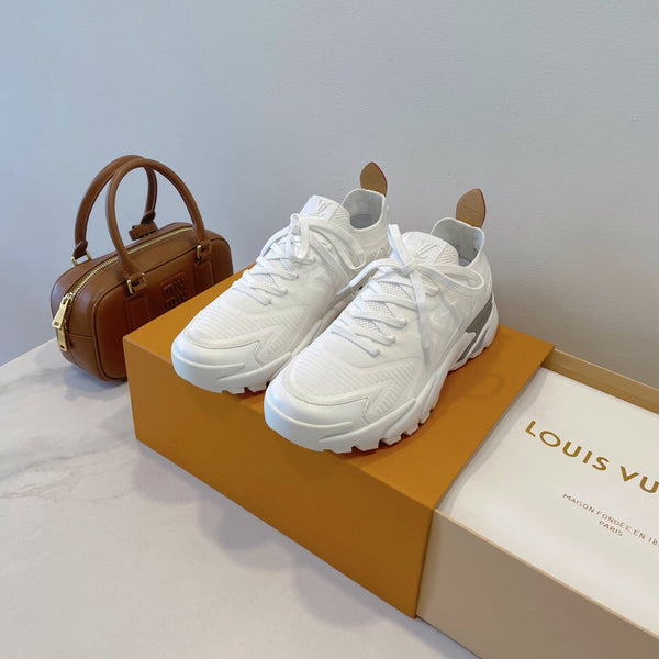 LV Runner Tatic Sneaker White Frabic 500227