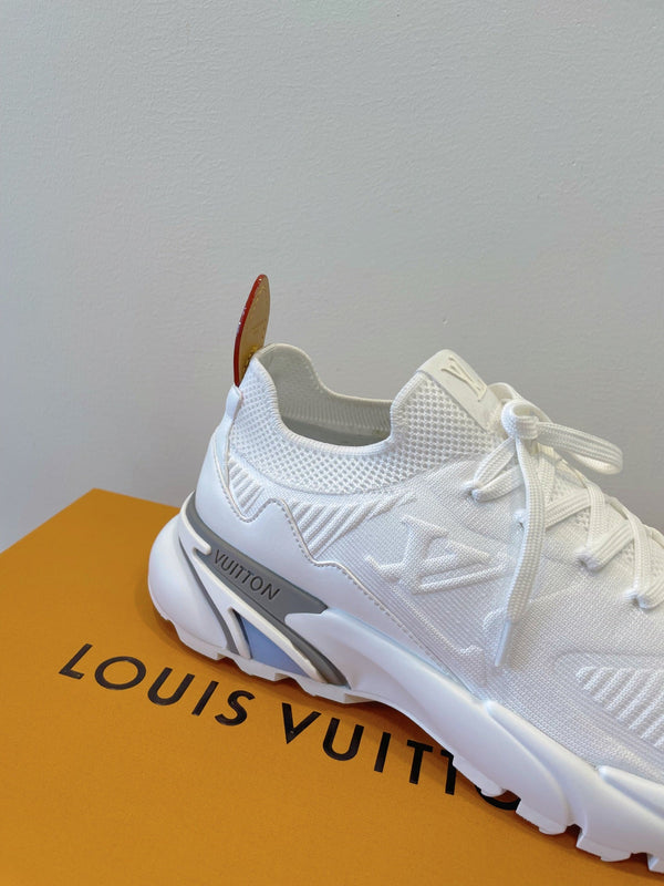 LV Runner Tatic Sneaker White Frabic 500227