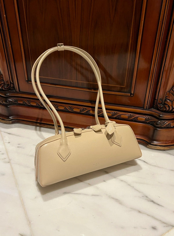 LE TECKEL MEDIUM BAG 33 IN EGG NOG GOATSKIN