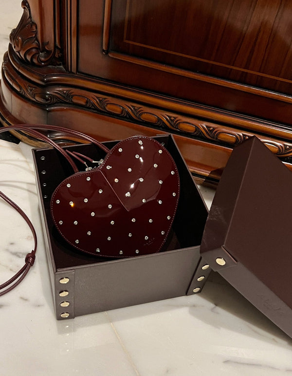 LE COEUR BAG 21 IN BURGUNDY RED PATENT CALFSKIN ATTACHED STRASS