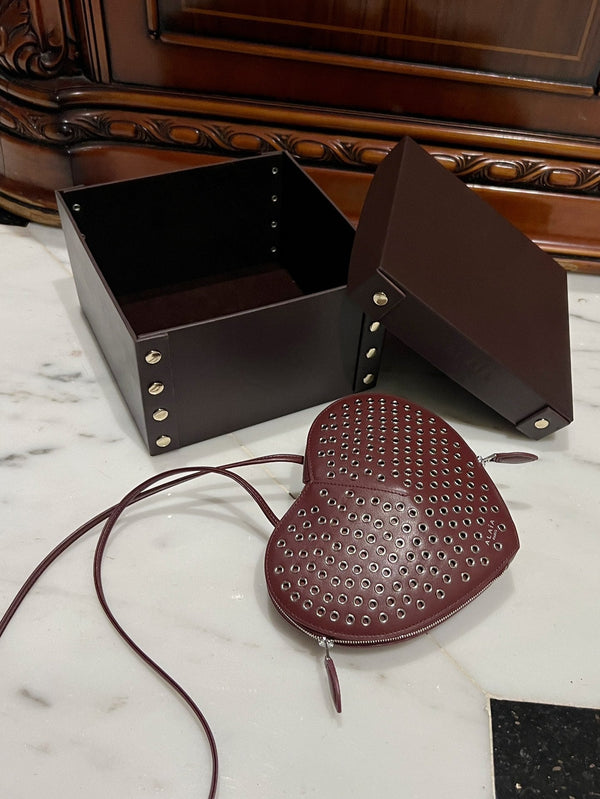 LE COEUR BAG 21 IN BURGUNDY RED STUDDED CALFSKIN