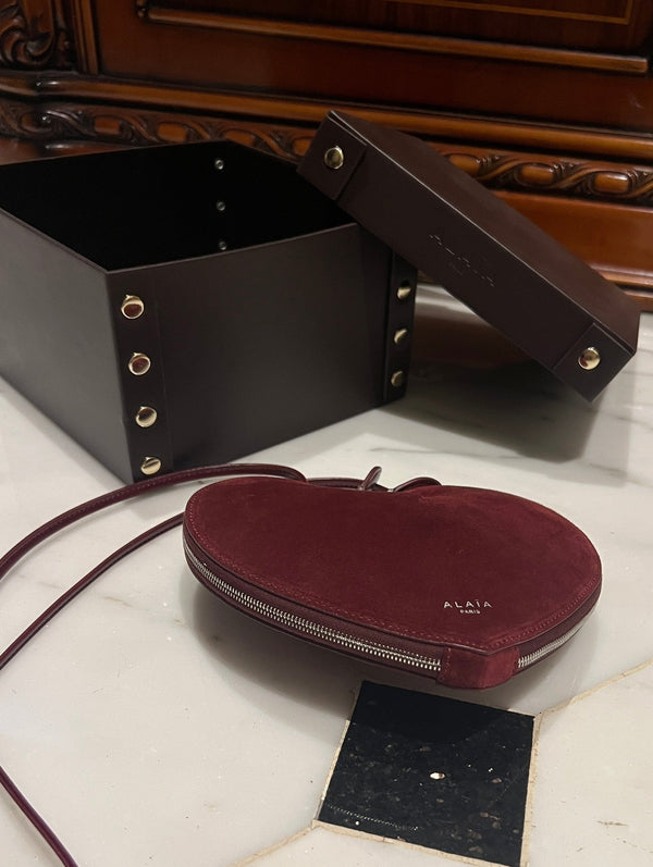 LE COEUR BAG 21 IN BURGUNDY RED SUEDE