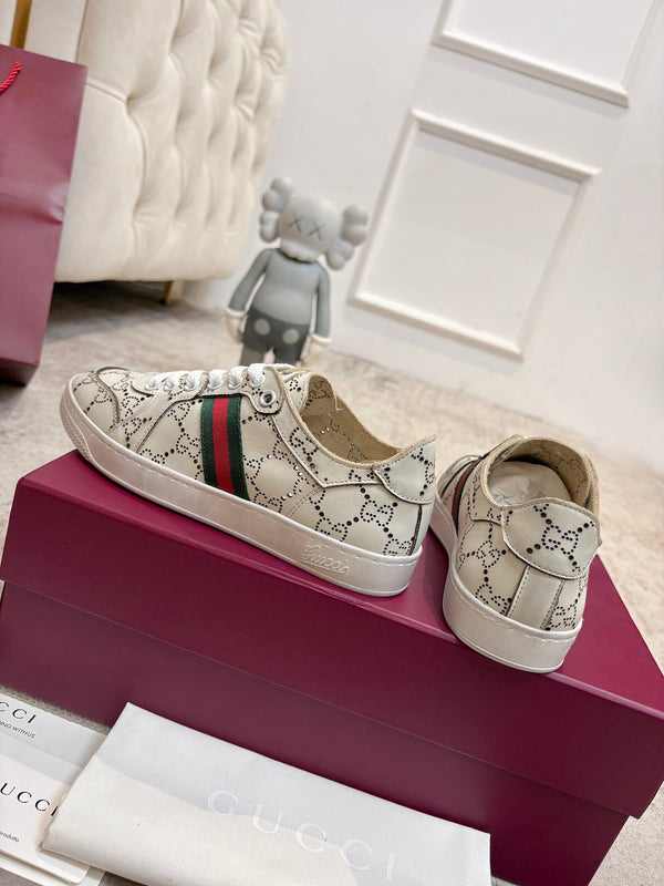 GG Stretch Low-Top Trainers Cream Leather 824429