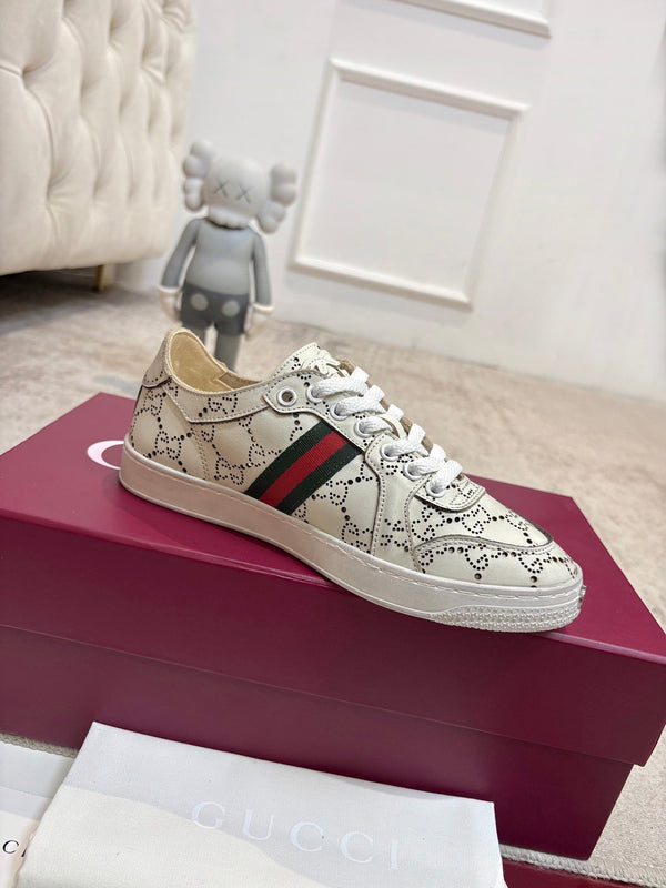 GG Stretch Low-Top Trainers Cream Leather 824429