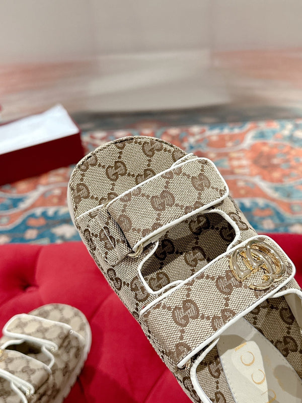 GG 26s Double G sandals Beige Brown Canvas 929386