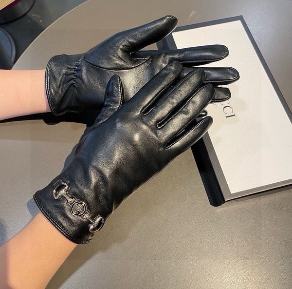 TOUCHSCREEN GLOVES IN BLACK LAMBSKIN AND CASHMERE LINING 462259